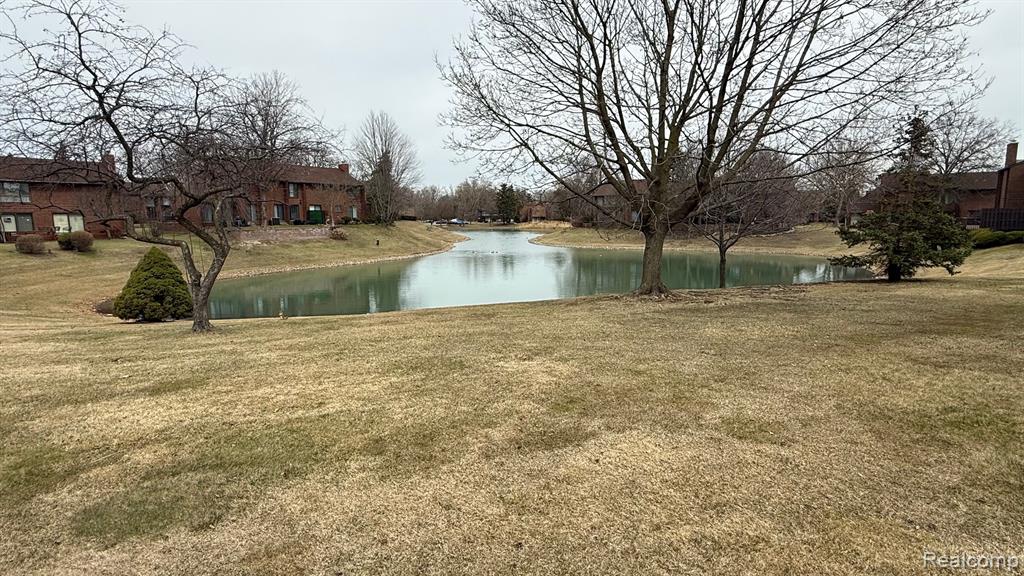11 KIMBERLY Lane, 54, Dearborn, MI 48120 — Photo 66