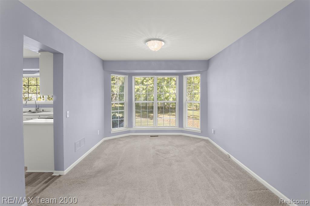 45225 Yorkshire Drive, Novi, MI — Photo 10