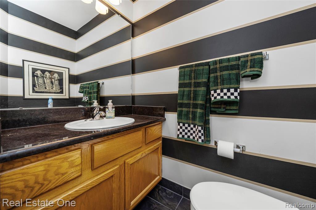 38494 Windsor, 54, Farmington Hills, MI 48331 — Photo 13