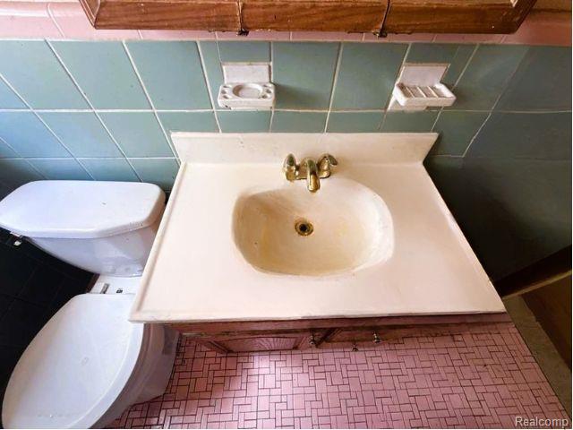 4230 Longtin Avenue, Lincoln Park, MI 48146 — Photo 11
