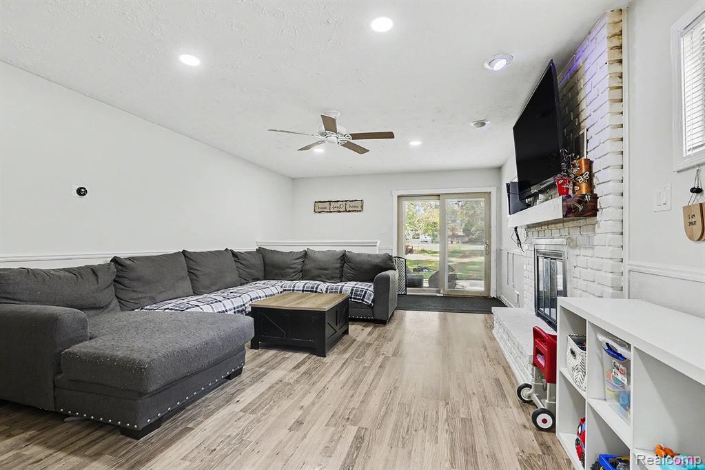 30212 Beechwood Street, Garden City, MI — Photo 4