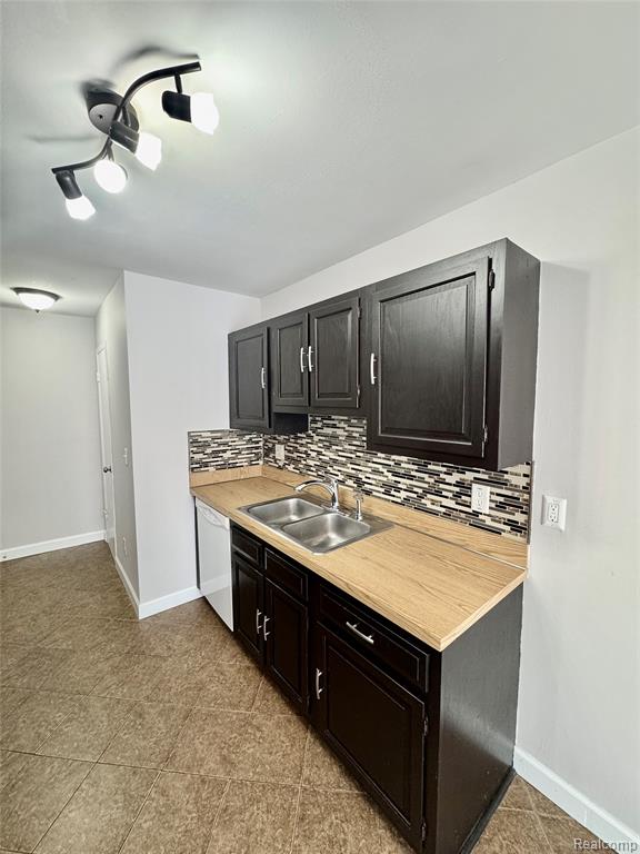 41070 Southwind Drive, Canton, MI 48188 — Photo 10