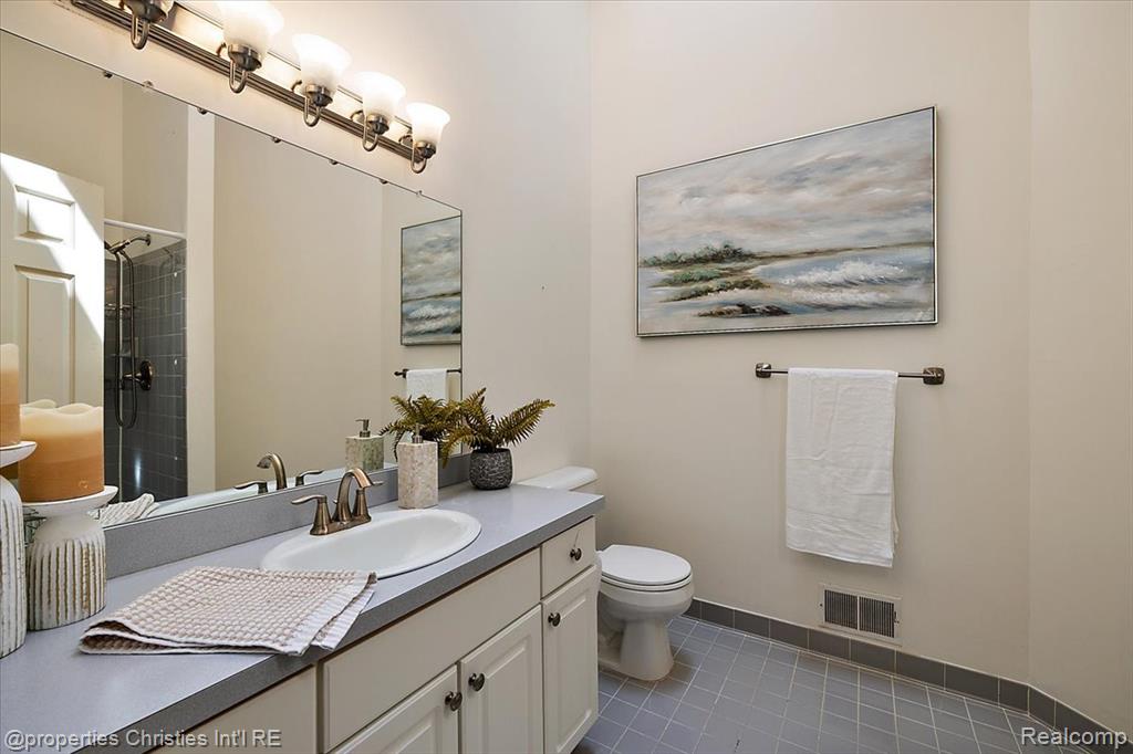 6873 Fox Lane, Waterford, MI 48327 — Photo 30