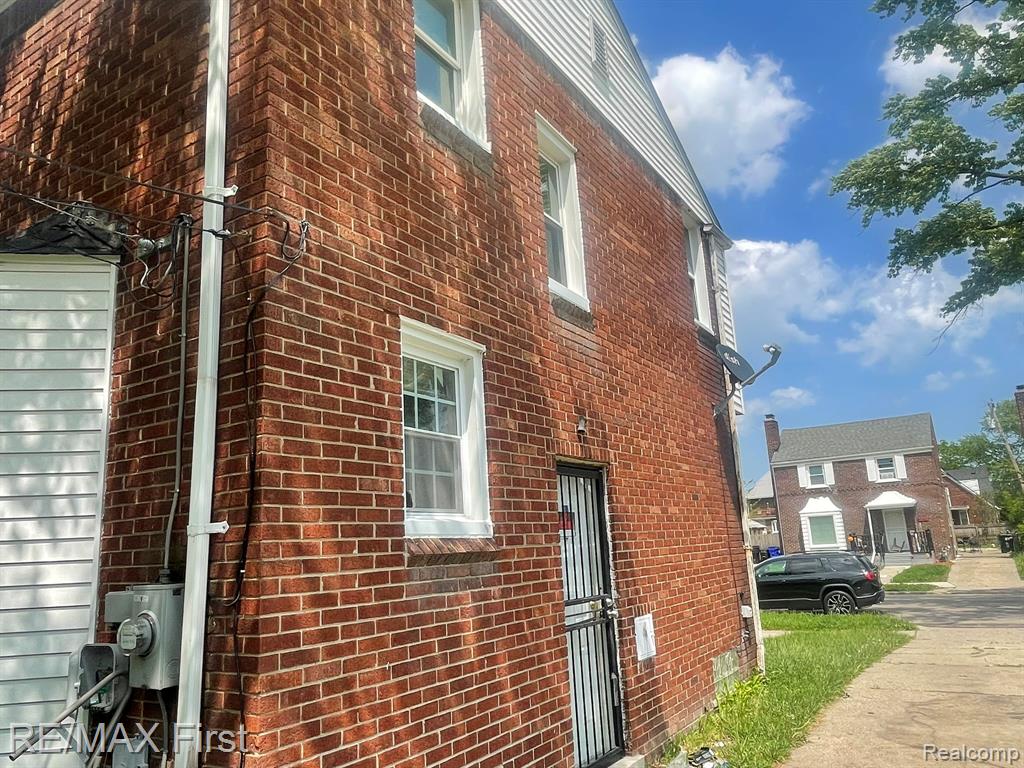 3677 Somerset Avenue, Detroit, MI 48224 — Photo 8