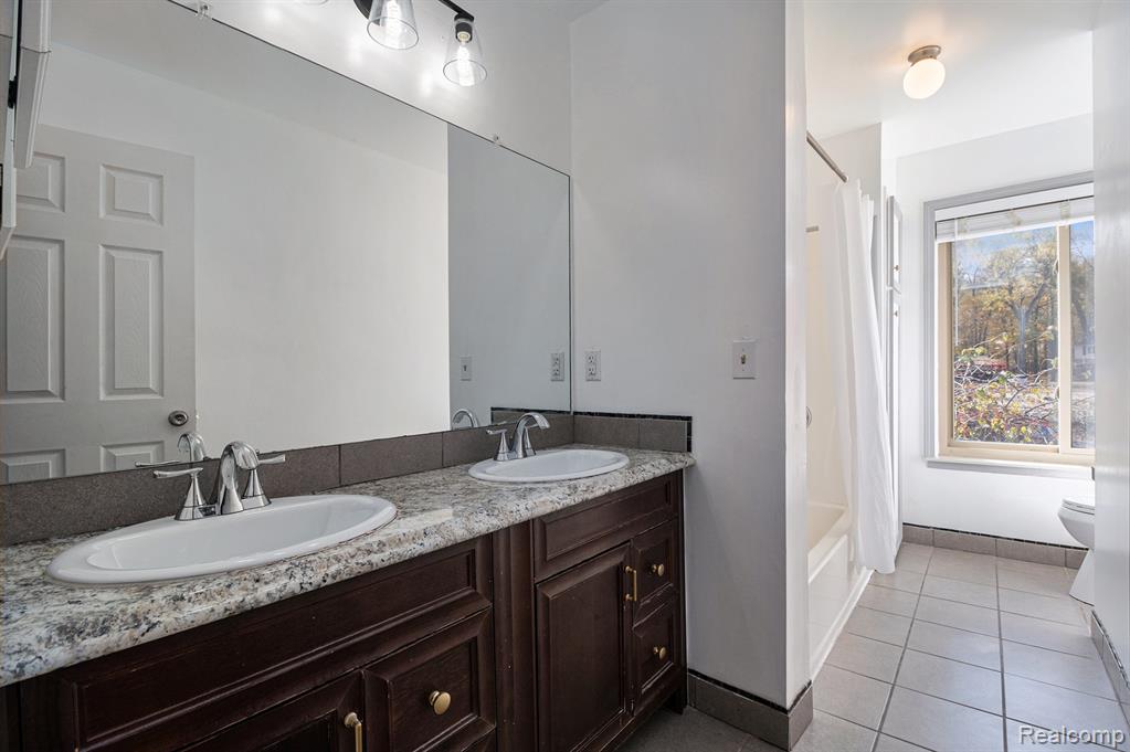 52372 D W Seaton Drive, Chesterfield, MI 48047 — Photo 20
