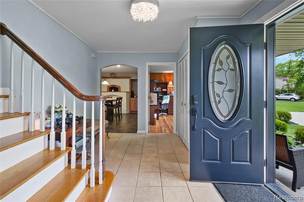 26060 Hidden Lane, Grosse Ile, MI 48138 — Photo 4