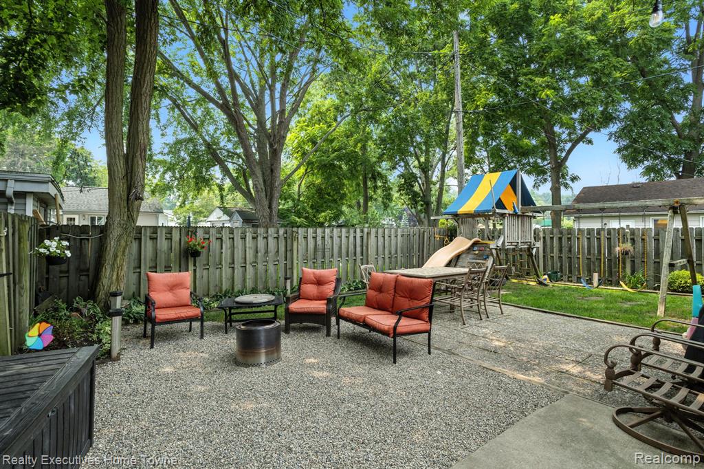 2037 Saint Clair River Drive, Algonac, MI 48001 — Photo 27