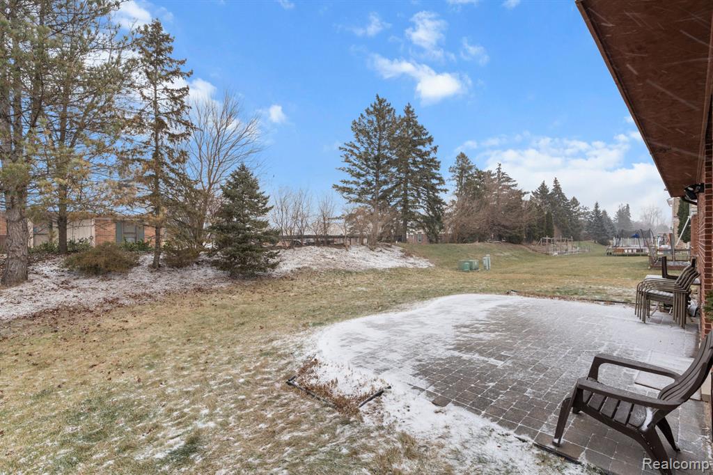 41306 WESTFIELD Circle, Canton, MI 48188 — Photo 27
