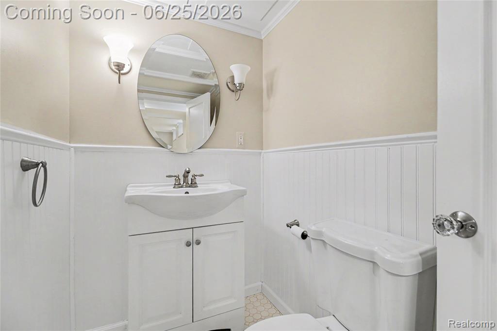 4427 Groveland Avenue, Royal Oak, MI 48073 — Photo 16
