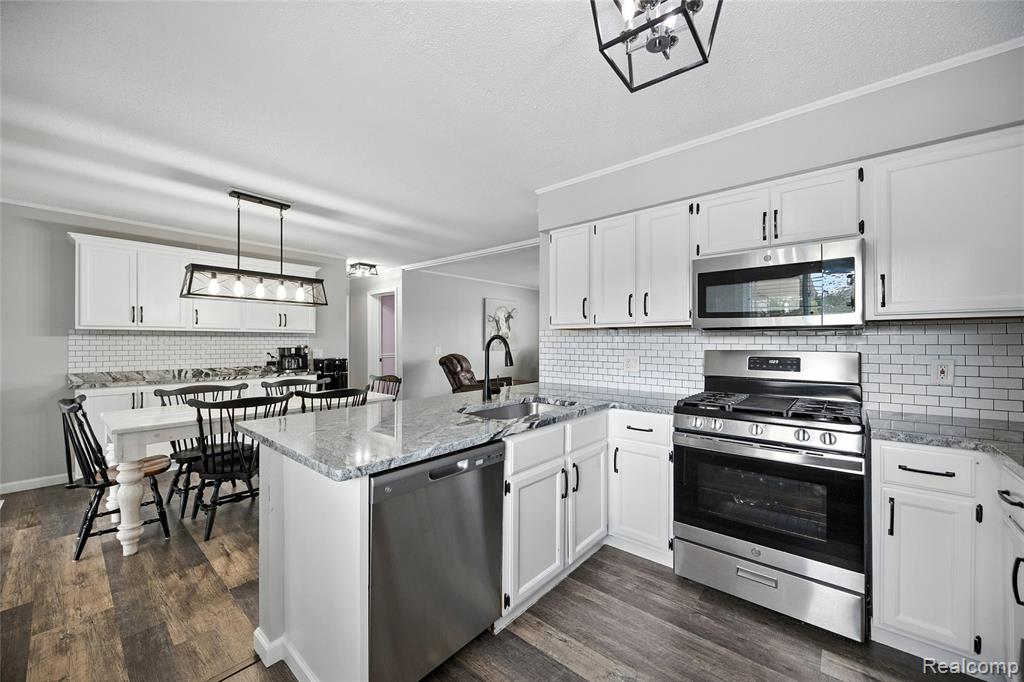 66100 Romeo Plank Road, Ray, MI — Photo 12