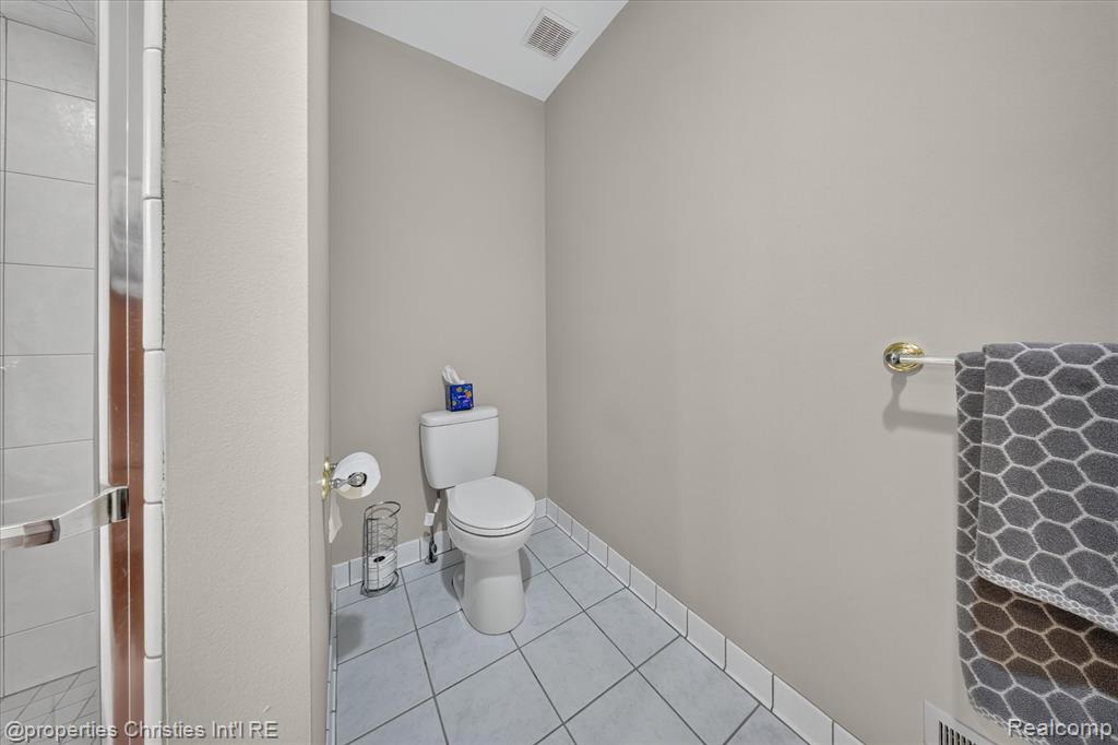 11808 Landers Drive, Plymouth, MI 48170 — Photo 33