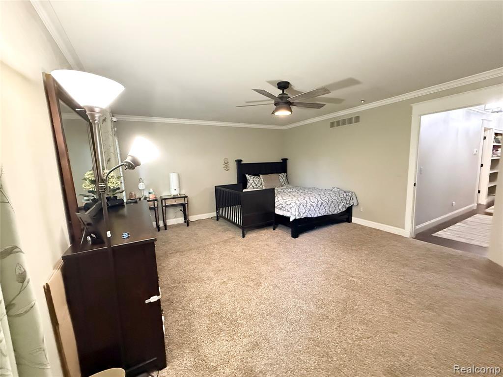 46557 Glen Pointe Drive, Utica, MI 48315 — Photo 27