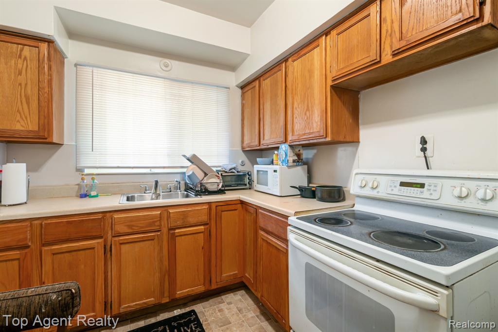3958 Buckingham Avenue, Detroit, MI 48224 — Photo 15