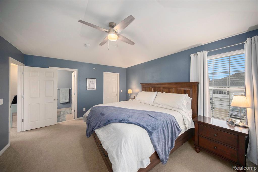 702 RIVERSEDGE Drive, 26, Saline, MI 48176 — Photo 11