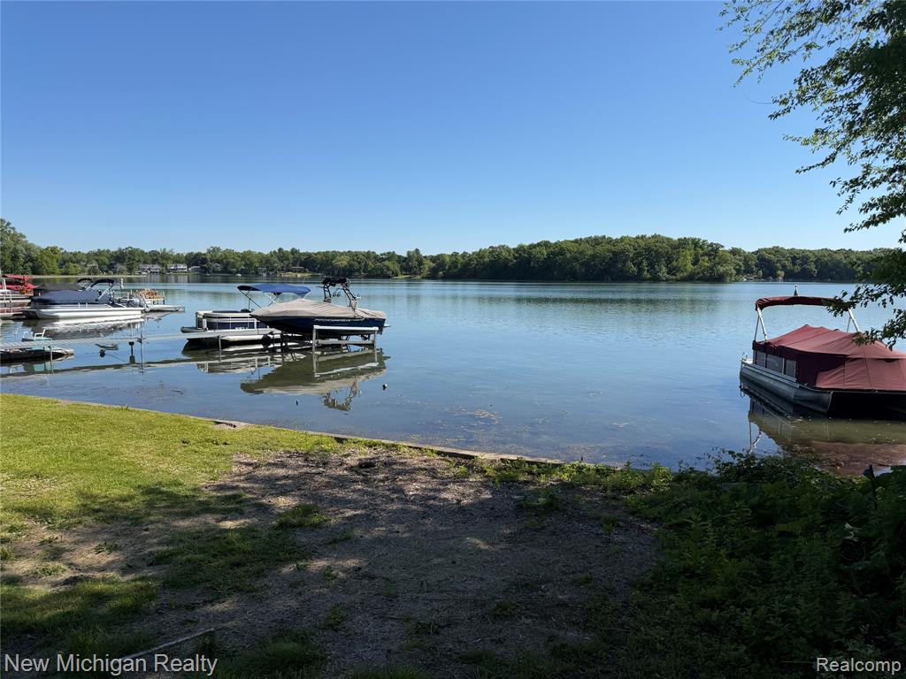 7920 Detroit Boulevard, West Bloomfield, MI 48323 — Photo 3