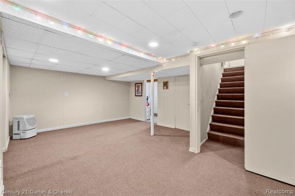 8423 Norborne Avenue, Dearborn Heights, MI 48127 — Photo 18