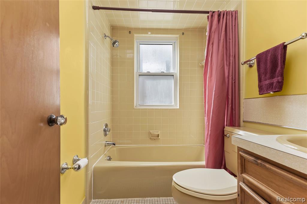 684 Greylock Street, Belleville, MI 48111 — Photo 22