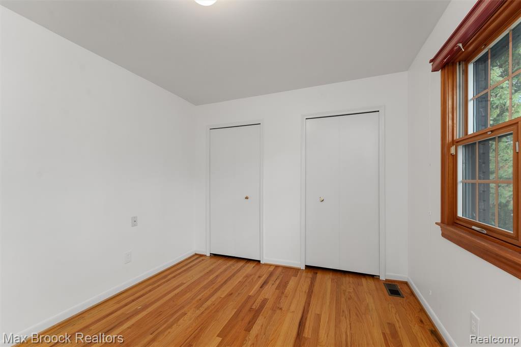 5946 Cherry Crest Drive, West Bloomfield, MI — Photo 26