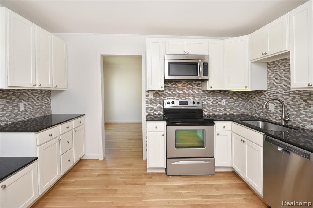 710 Donald Avenue, Royal Oak, MI 48073 — Photo 7