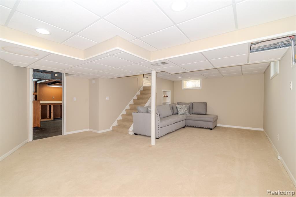 4355 Elmwood Avenue, Royal Oak, MI 48073 — Photo 18