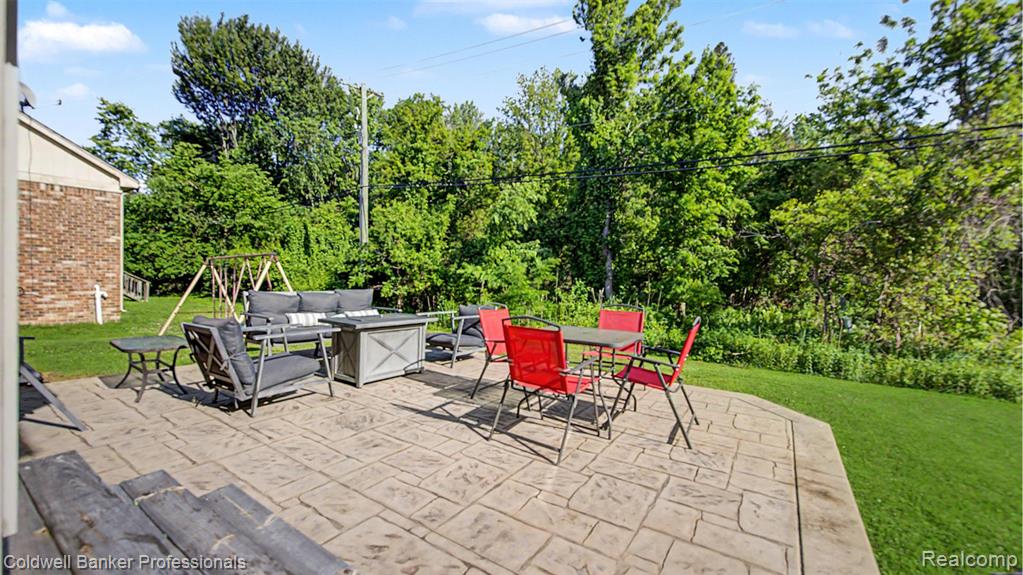 22262 Brywood Court, Clinton Twp, MI 48036 — Photo 49