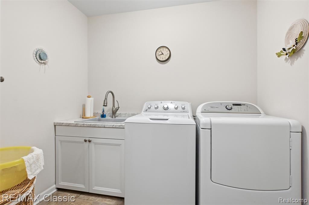 9260 Liberty Court, Livonia, MI 48150 — Photo 14