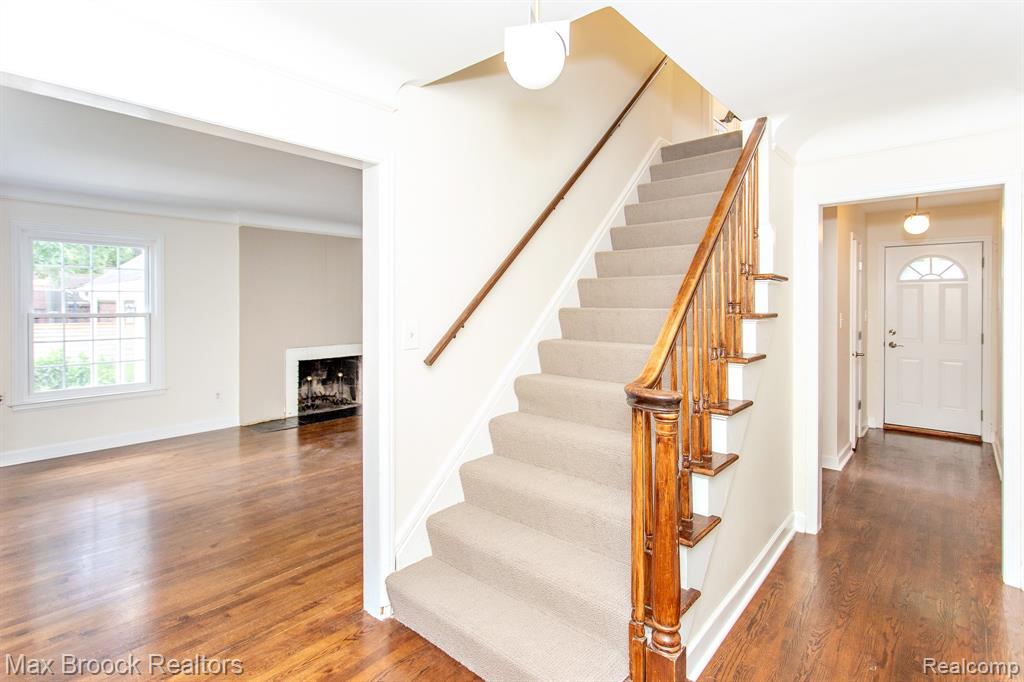 25830 Berkley Avenue, Huntington Woods, MI — Photo 3