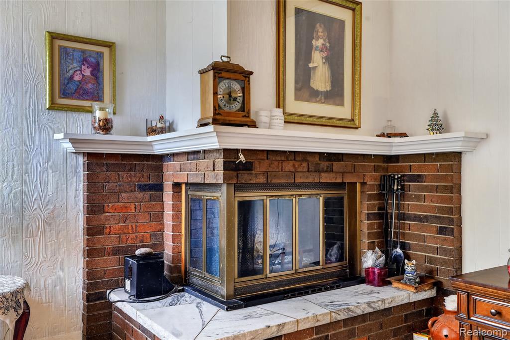 5090 Torrey Road, Flint, MI 48507 — Photo 18