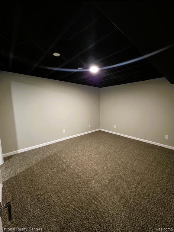 215 Almont Avenue, Almont, MI 48003 — Photo 25