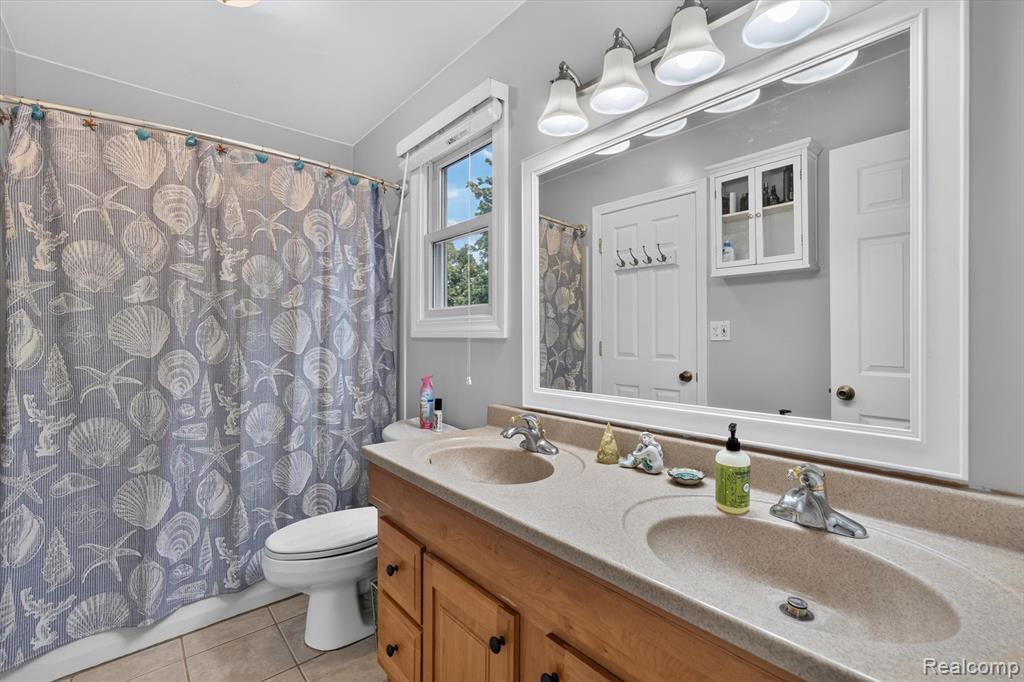 5521 Independence Colony Road, Grand Blanc, MI 48439 — Photo 31