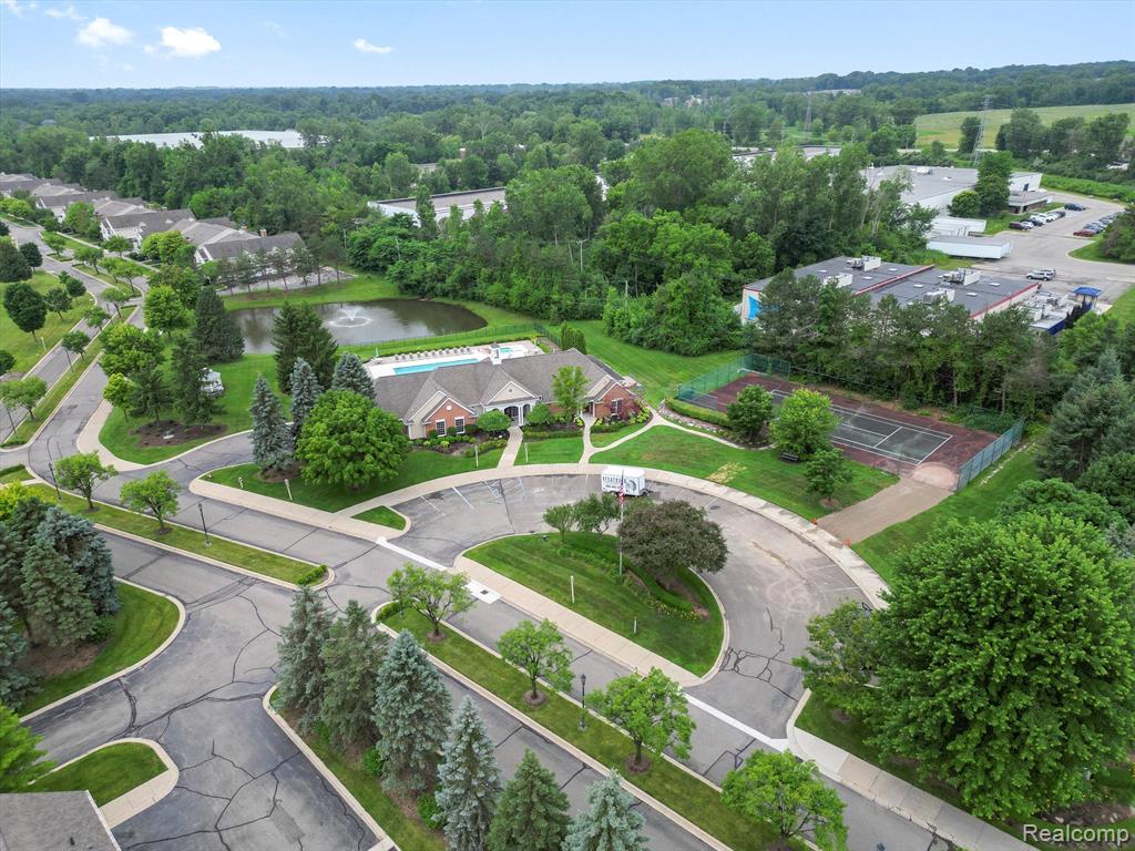 56404 CHESAPEAKE Trail, Shelby Twp, MI 48316 — Photo 35