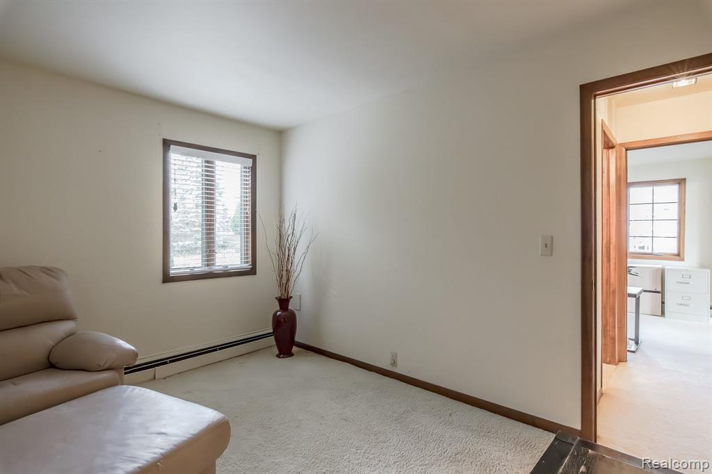9149 LONGCROFT Drive, White Lake, MI — Photo 16