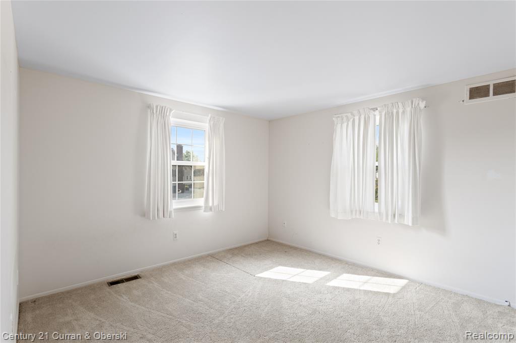 20918 W Glen Haven Circle, Novi, MI 48167 — Photo 28