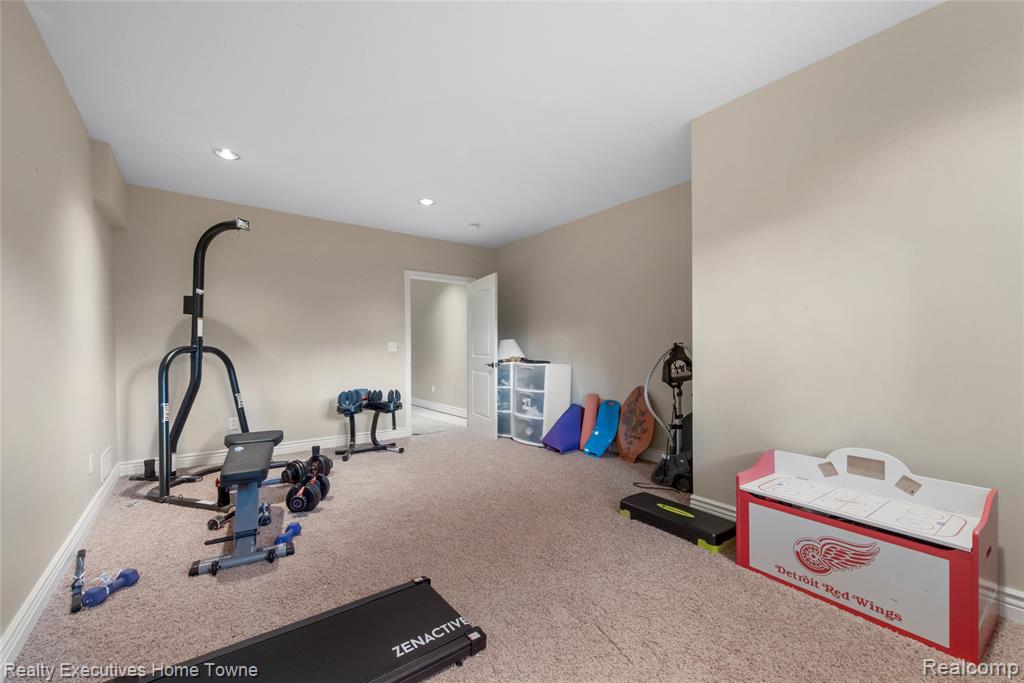 3279 SHOREWOOD Avenue, Fort Gratiot, MI 48059 — Photo 48