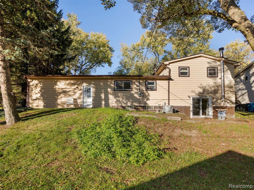 845 Harry Paul Drive, Lake Orion, MI 48362 — Photo 29