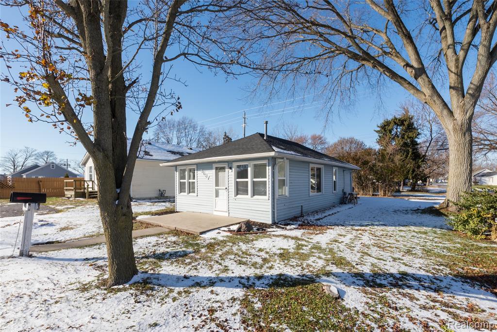 5697 Venice Road, Newport, MI 48166 — Photo 28
