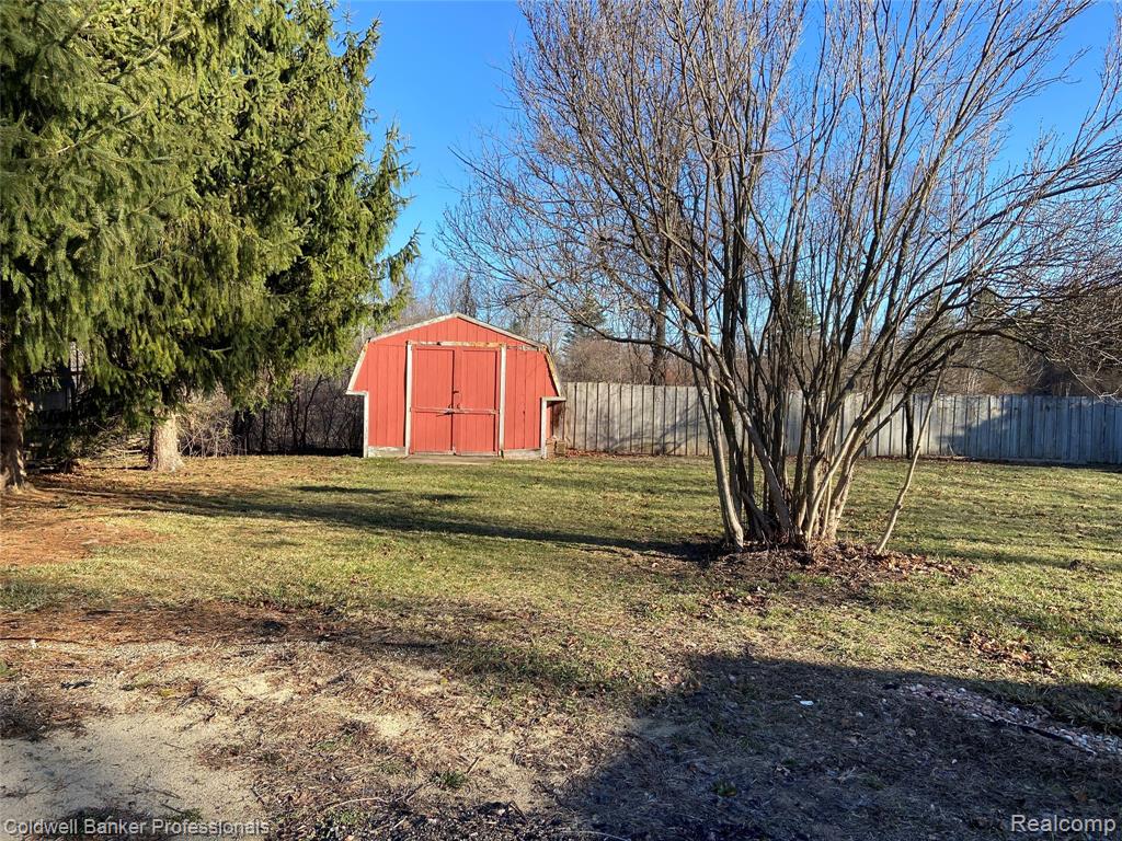 3886 Poit Drive, Lapeer, MI 48446 — Photo 22