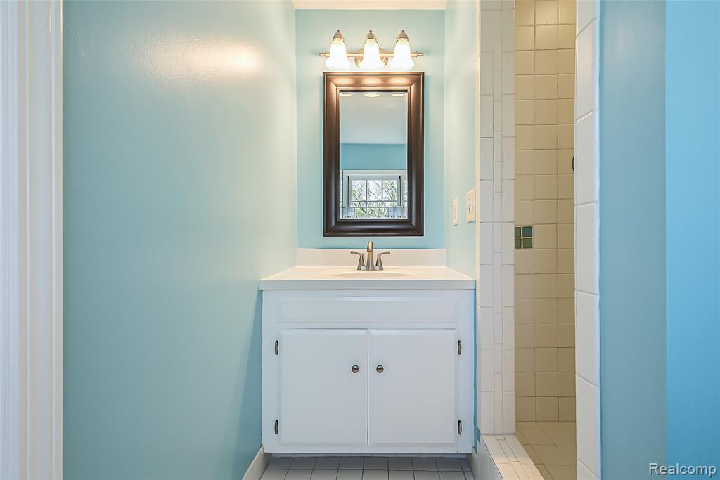 2694 WAYSIDE Drive, Ann Arbor, MI 48103 — Photo 51