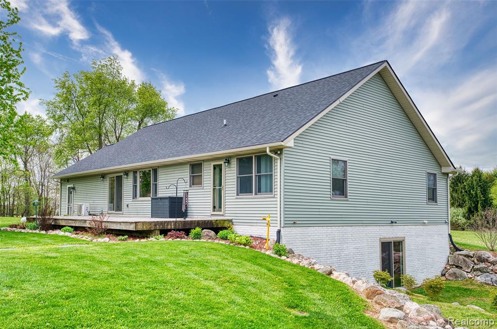 5753 Gregory Road, Gregory, MI 48137 — Photo 33