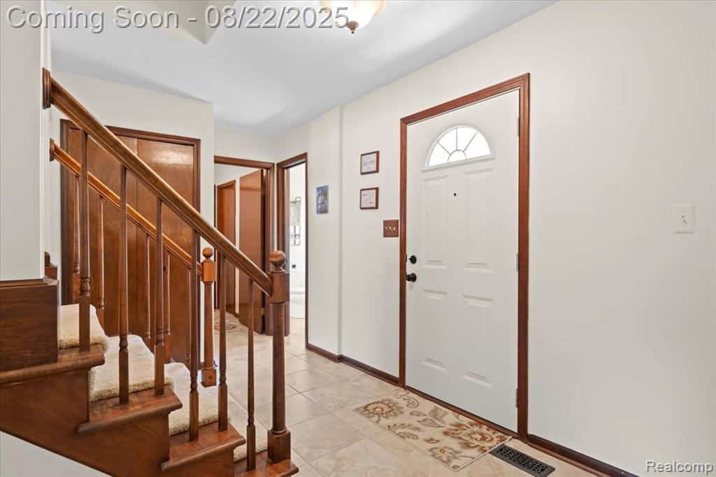9209 Placid Way, Howell, MI 48843 — Photo 4