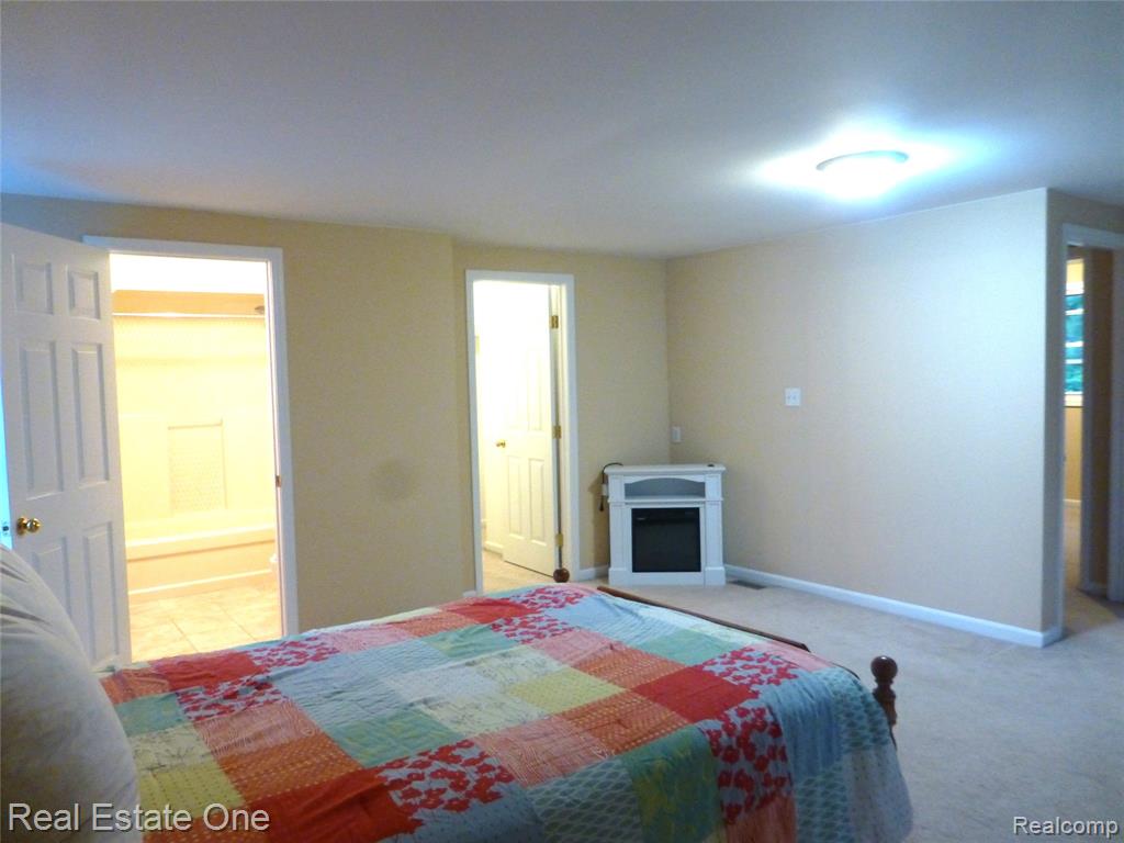4448 Forsyth Drive, Troy, MI 48085 — Photo 14