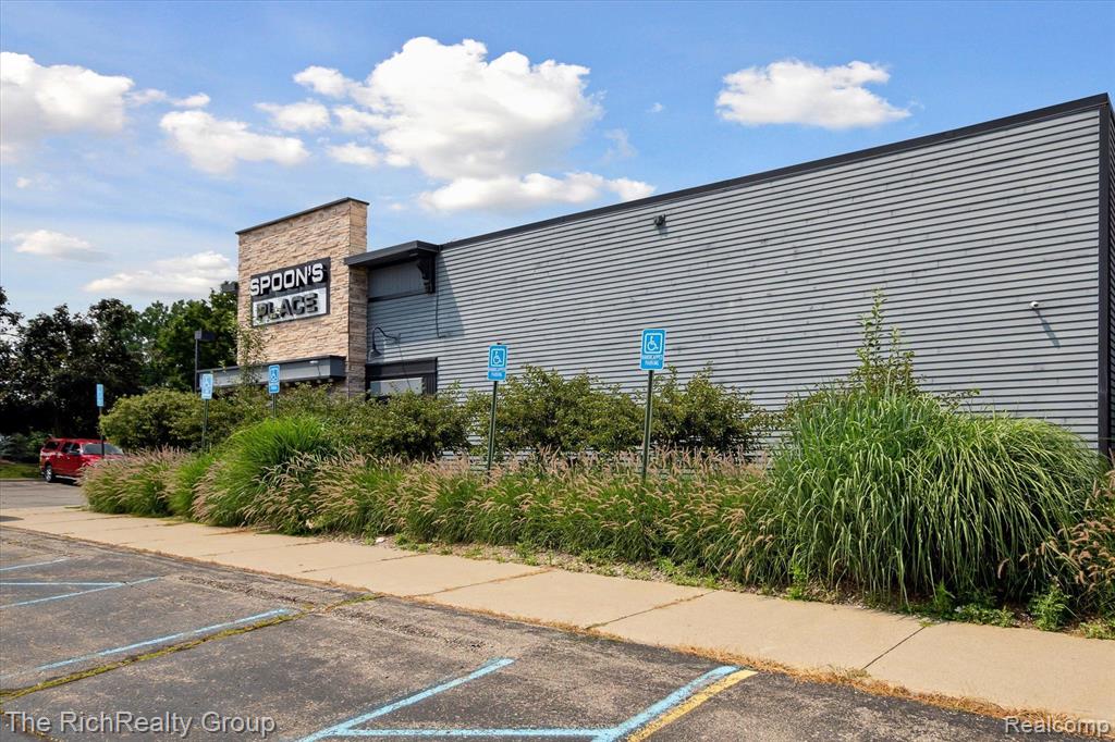 46471 Doubletree Road, Canton, MI 48187 — Photo 52