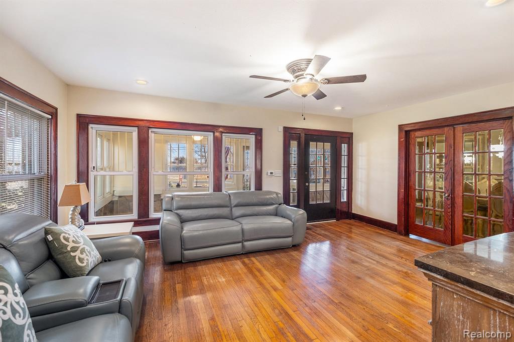 66 E Shore Drive, Whitmore Lake, MI 48189 — Photo 15