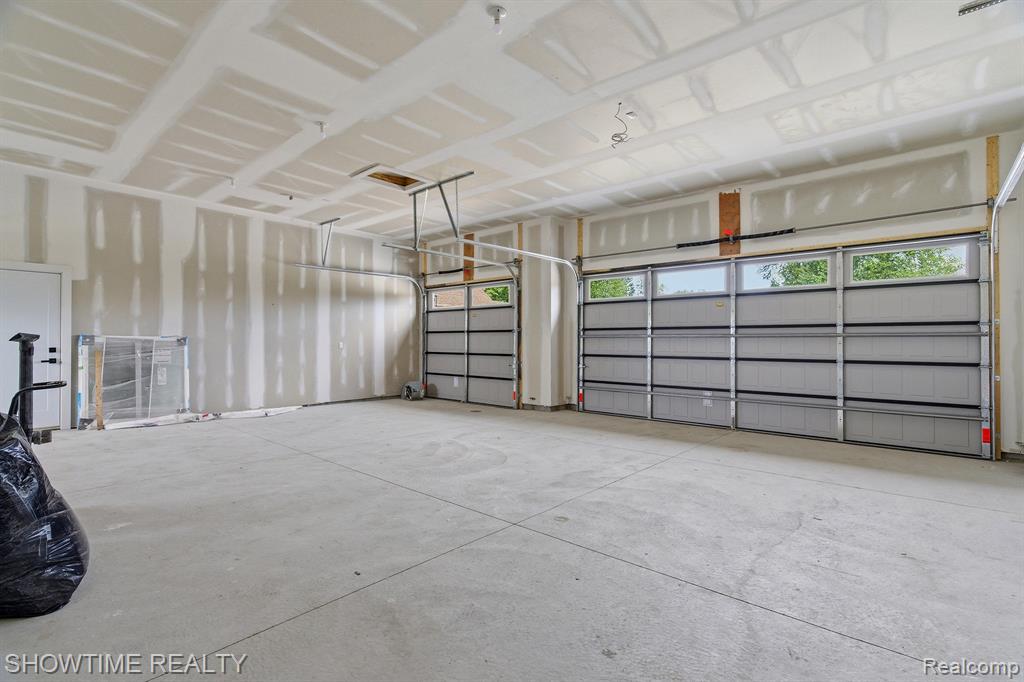 68125 Lake Angela Drive, Richmond, MI 48062 — Photo 52