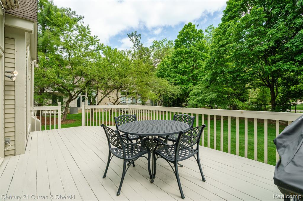 439 COVINGTON Court, Northville, MI 48168 — Photo 59