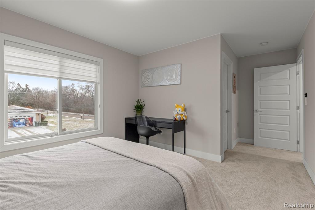 8615 Greendale Drive, Sterling Heights, MI 48312 — Photo 27