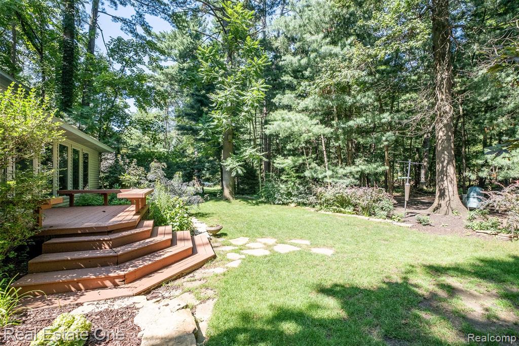 4079 Cumberland Court, Commerce Twp, MI 48390 — Photo 54