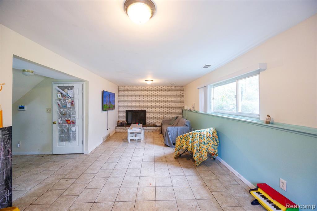 3979 ACADEMY Street, Dearborn Heights, MI 48125 — Photo 23