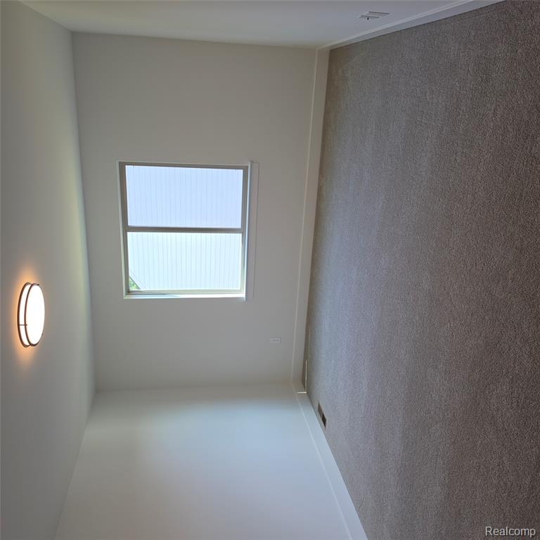 50606 MISTWOOD Drive, Macomb, MI 48042 — Photo 28