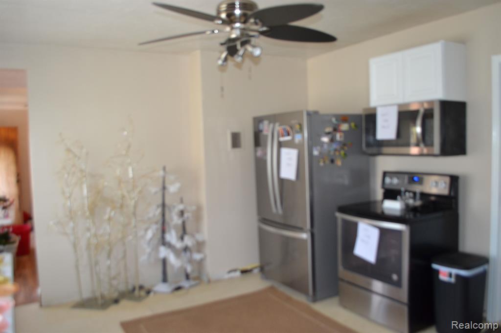 4427 Fenton Road, Burton, MI 48529 — Photo 6